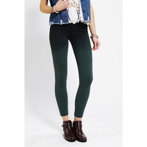 Urban Outfitters Denim - BDG High Rise Twig Jeans